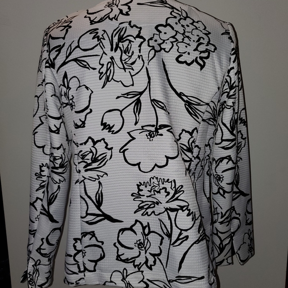 Blazer / Jacket - Picture 3 of 5